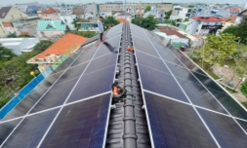 Lắp Đặt Pin Năng Lượng Mặt Trời Trọn Gói