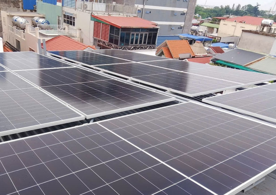 Bàn Giao Hệ Thống Điện Mặt Trời Hybrid 15kW 3 pha