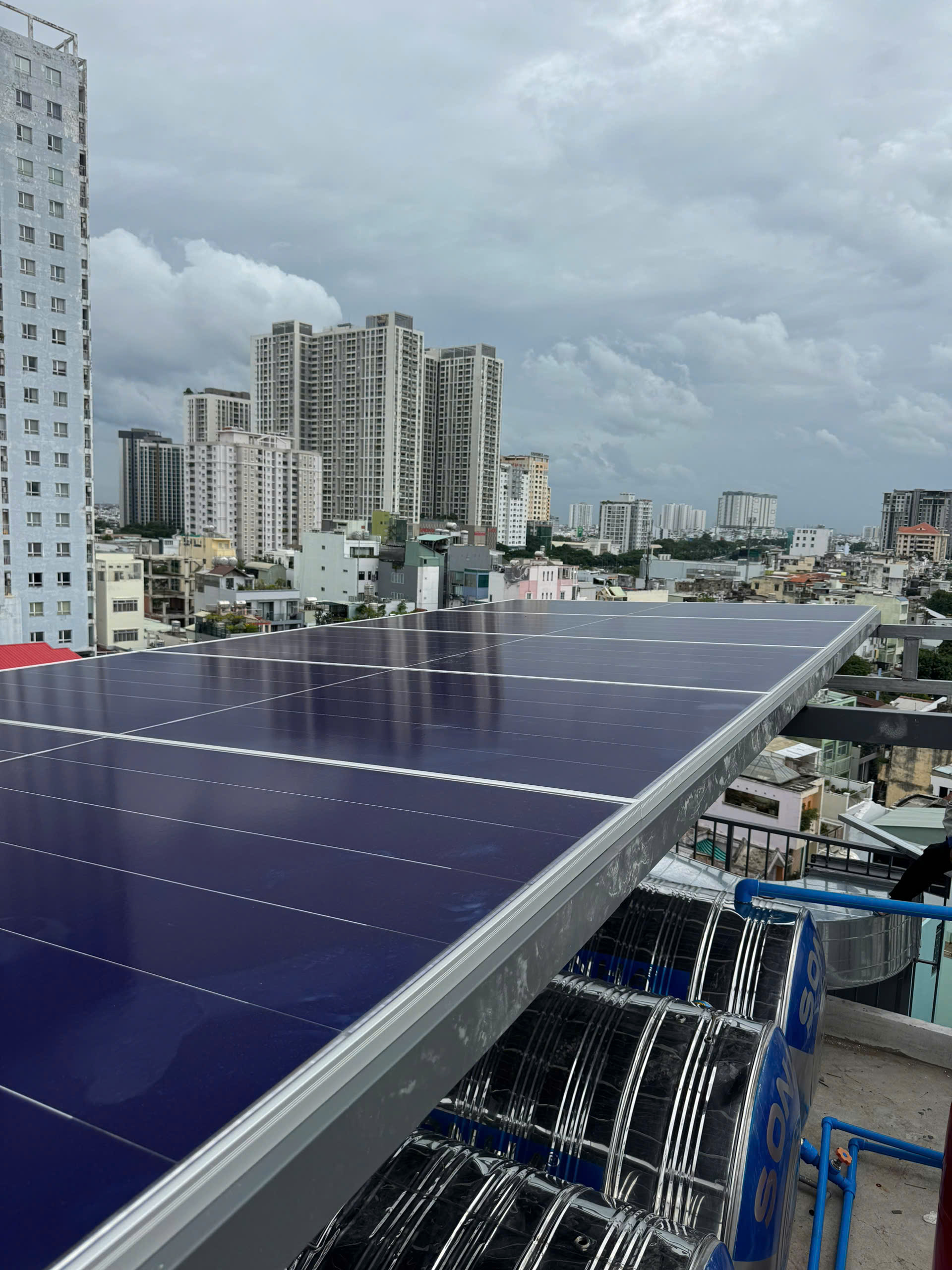 Bàn giao thành công hệ thống huawei 30kw cho Điện Thoại vui