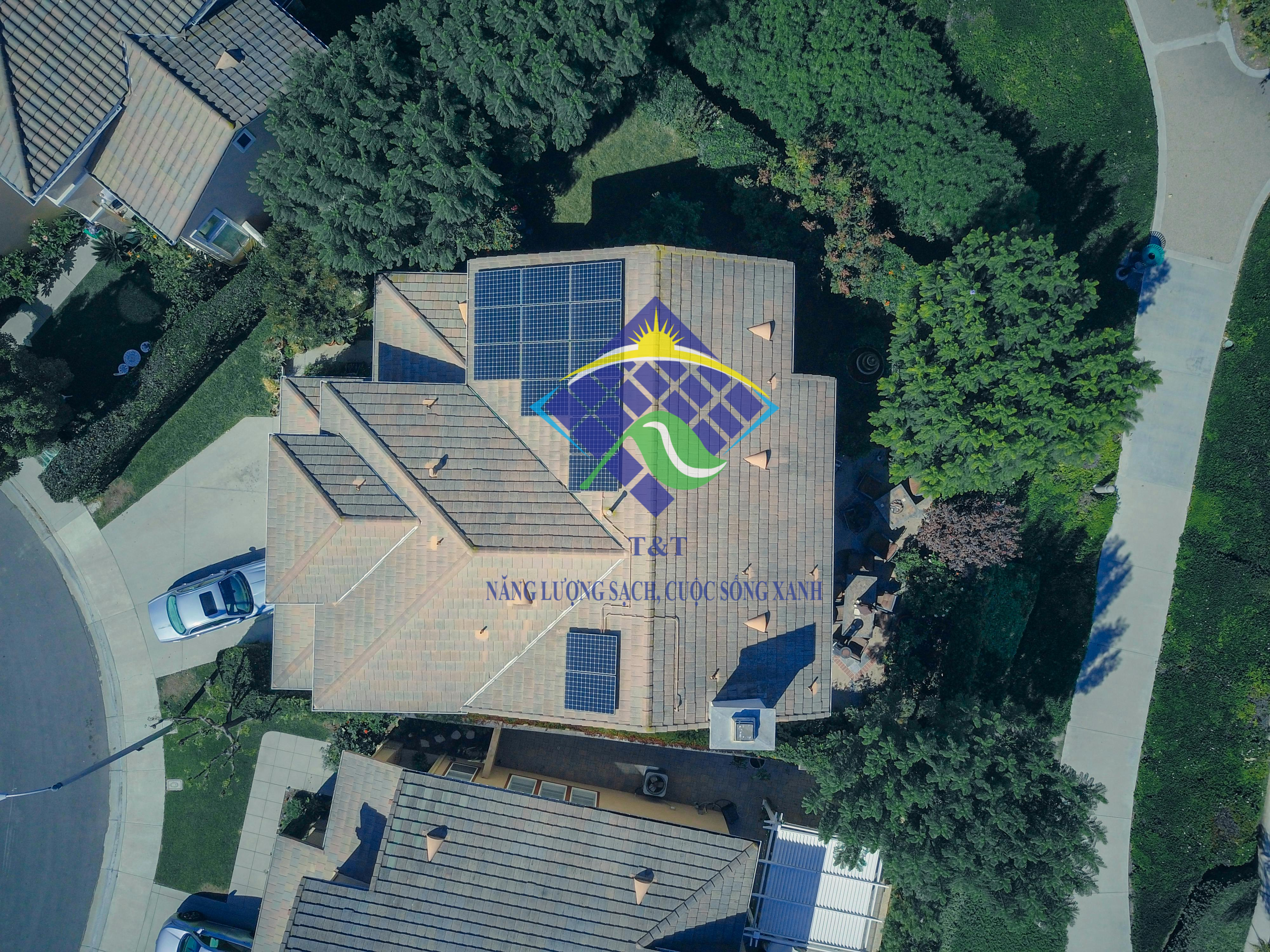 Jinko Solar: Giải pháp tiết kiệm điện năng